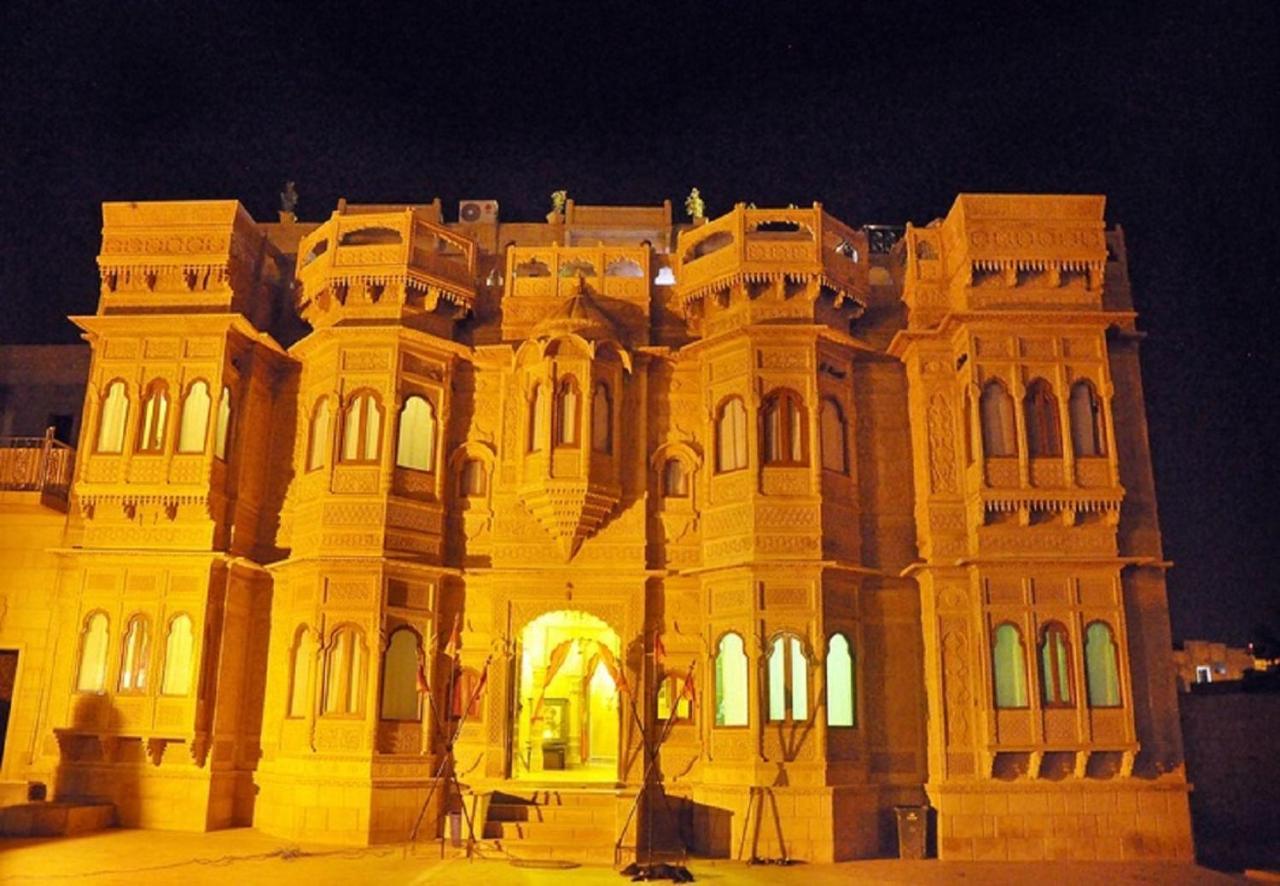 Hotel Lal Garh Fort And Palace 斋沙默尔 外观 照片